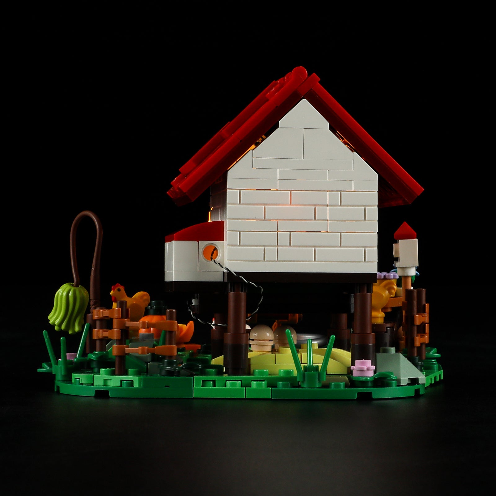 The Hen House 323PCS - Happy Brick Land 