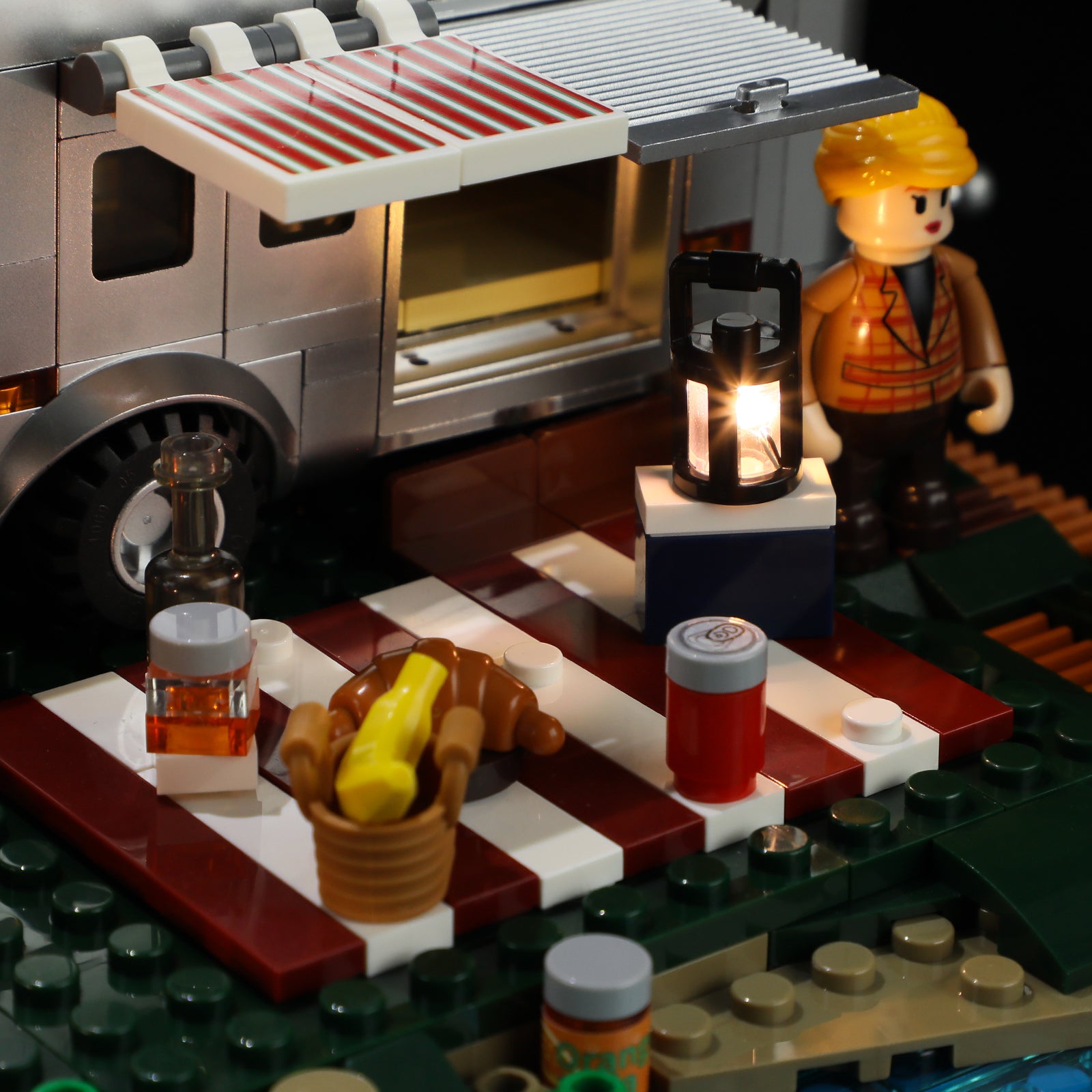 Lookout Campground 1426pcs - Happy Brick Land