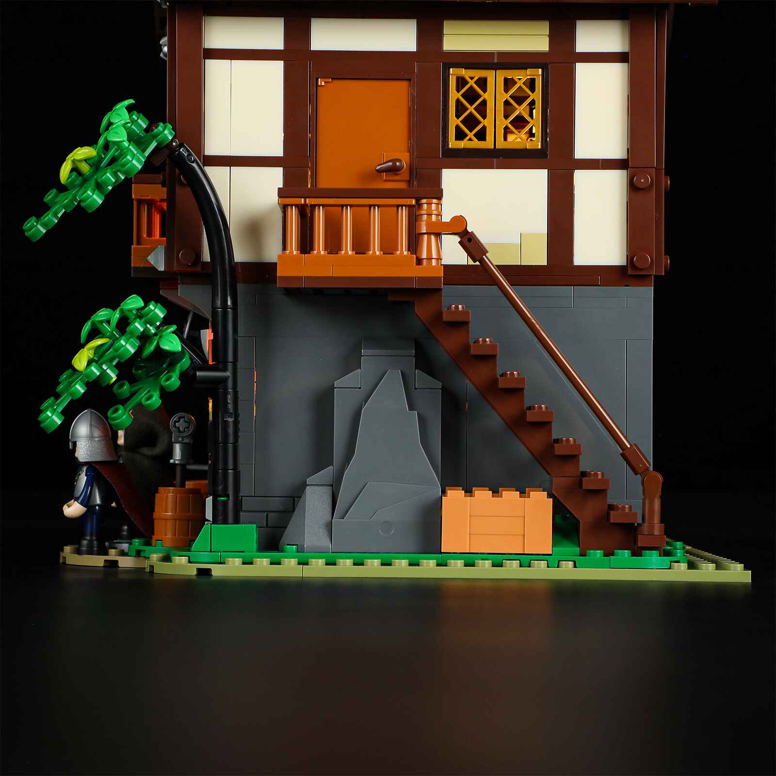 Forge House 1595PCS - Happy Brick Land