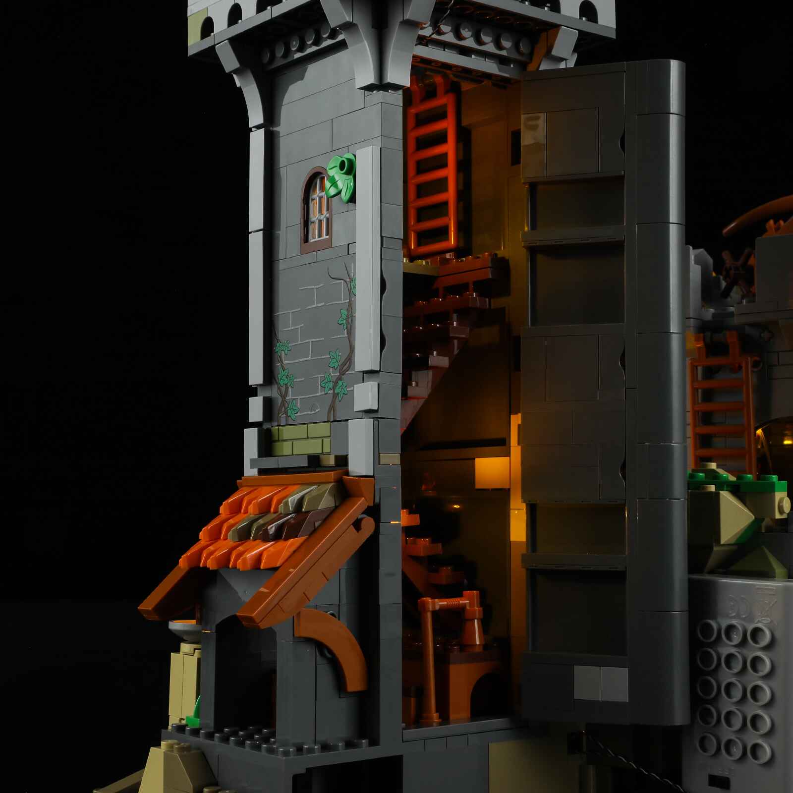 Medieval Watchtower 1625PCS - Happy Brick Land 