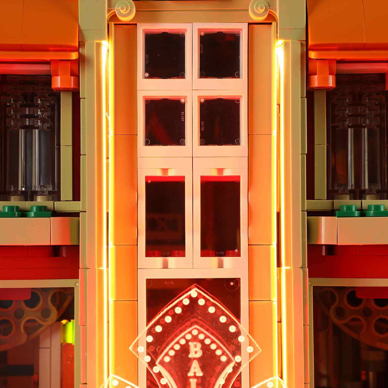 Balcony Theatre 2445PCS - Happy Brick Land