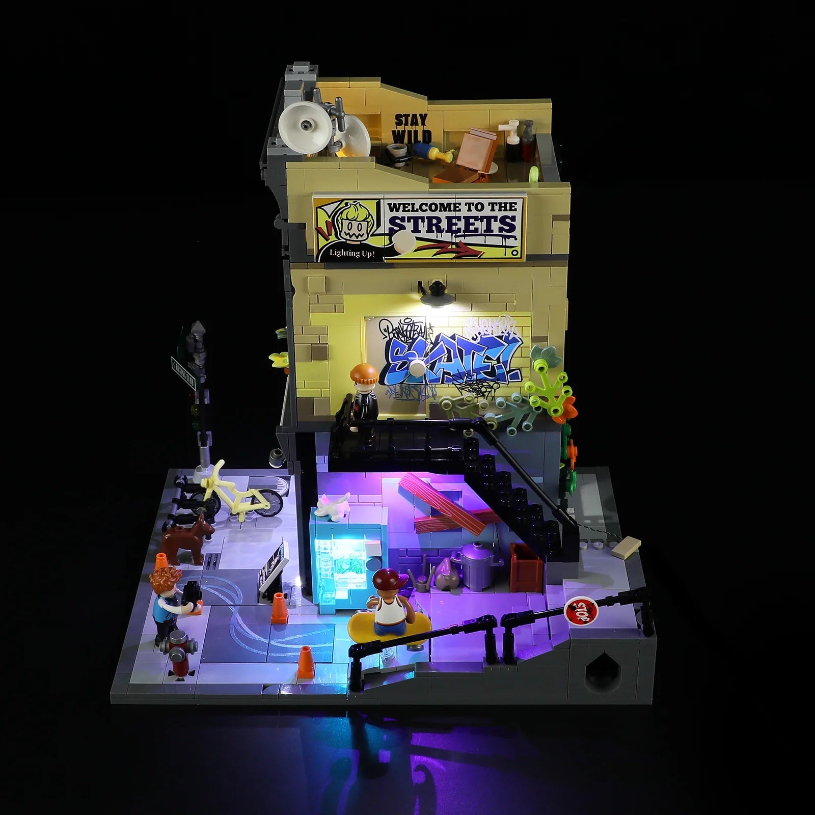 FUNWHOLE® Skate Shop Building & Construction Toys with Light Kit
