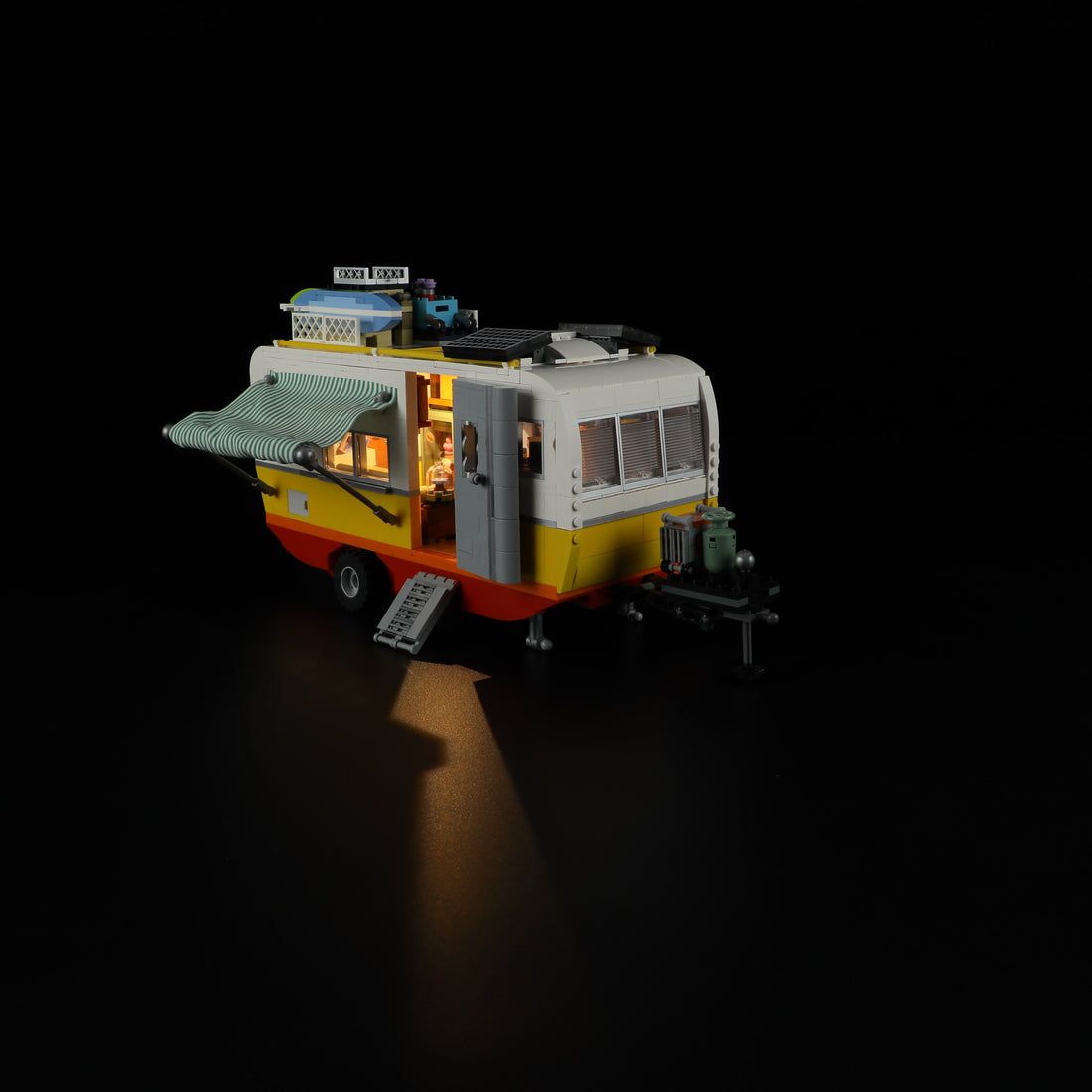 Travel Trailer 1325PCS - Happy Brick Land