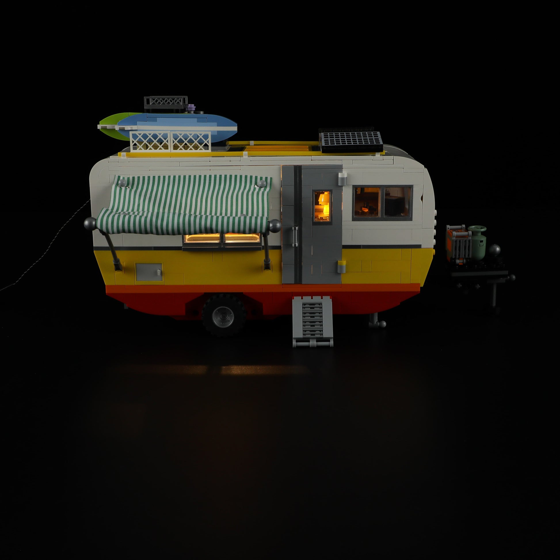 Travel Trailer 1325PCS - Happy Brick Land