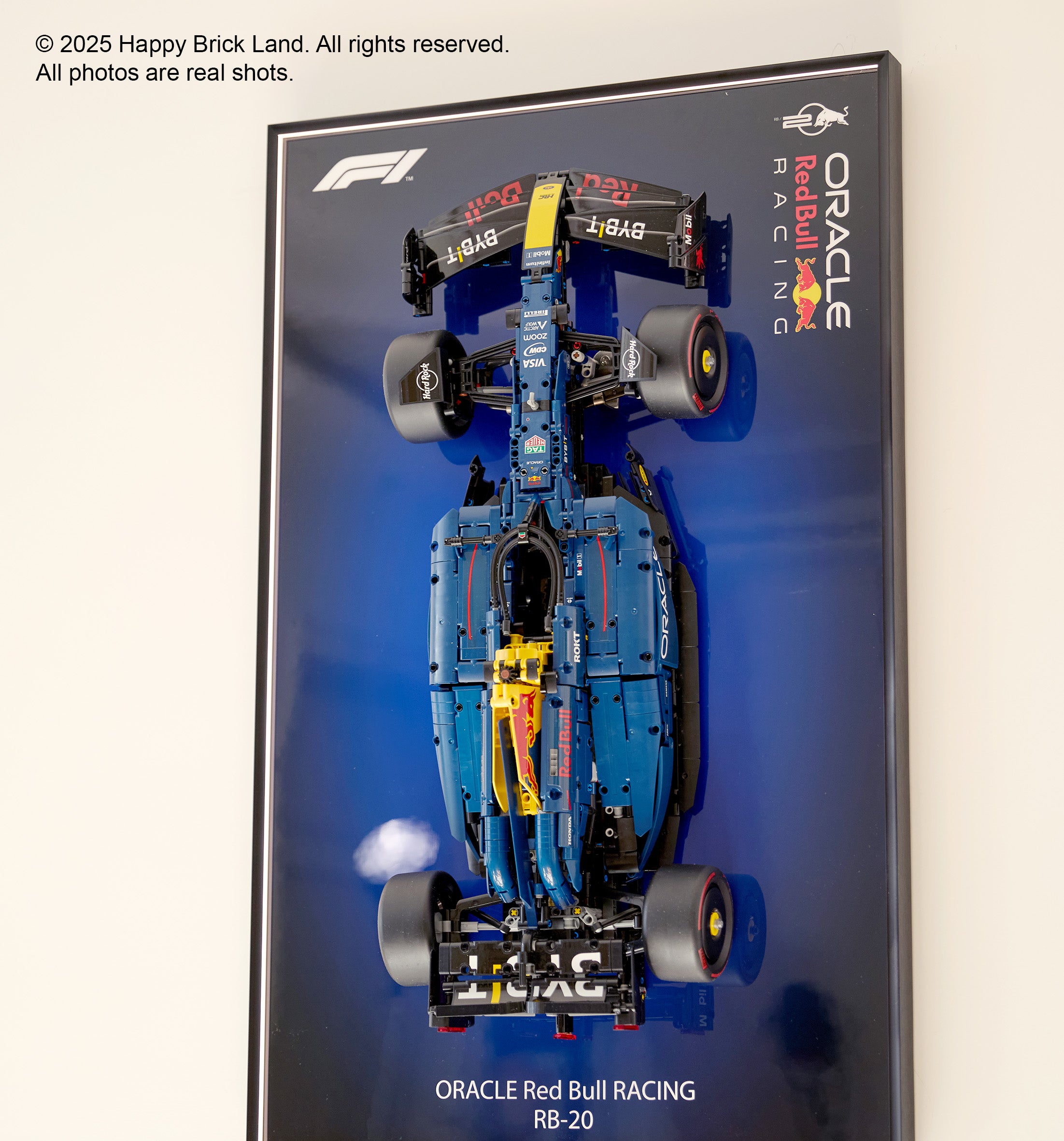 Display Frame for Formula Racing Car Model RB20 42206 | Happy