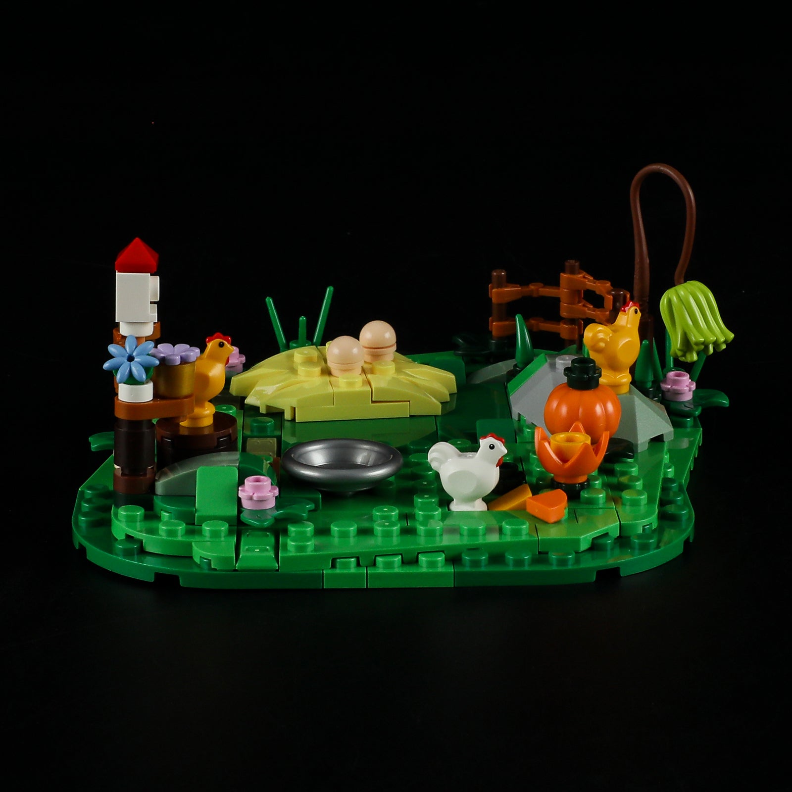 The Hen House 323PCS - Happy Brick Land 