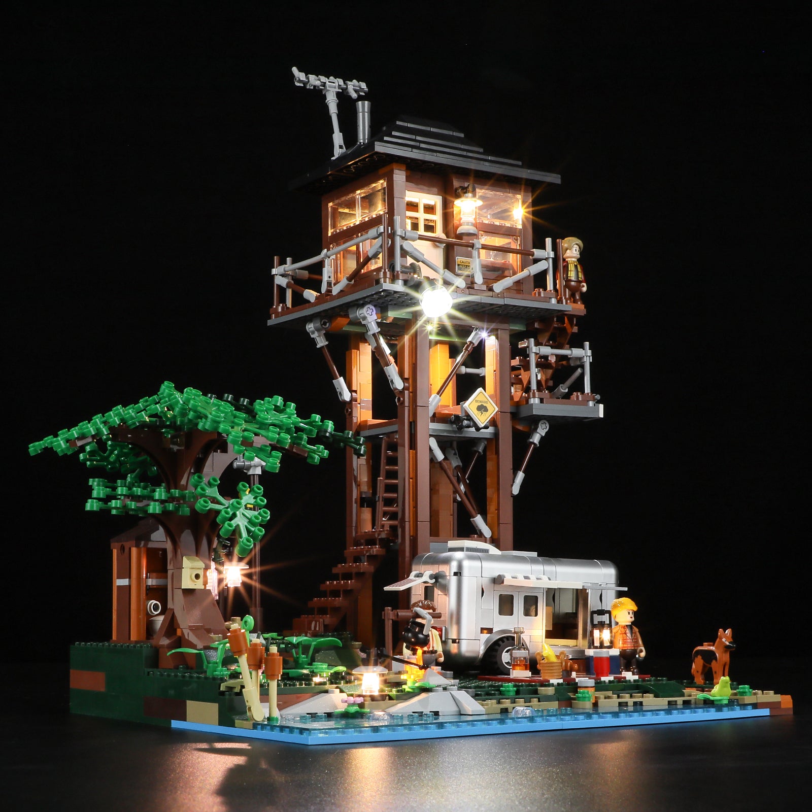 Lookout Campground 1426pcs - Happy Brick Land