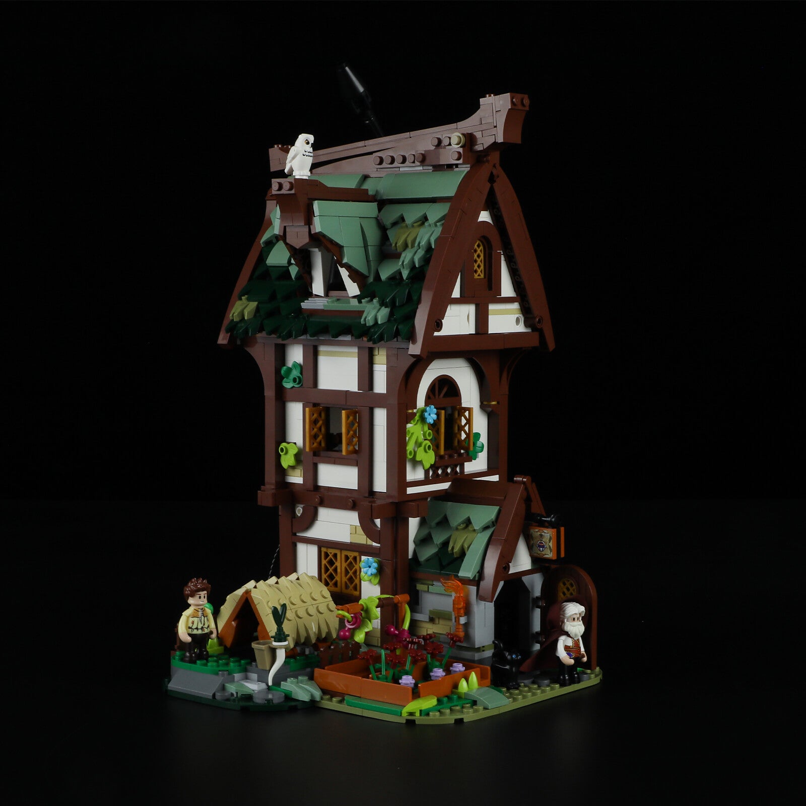 Medieval Apothecary Shop 1470pcs - Happy Brick Land