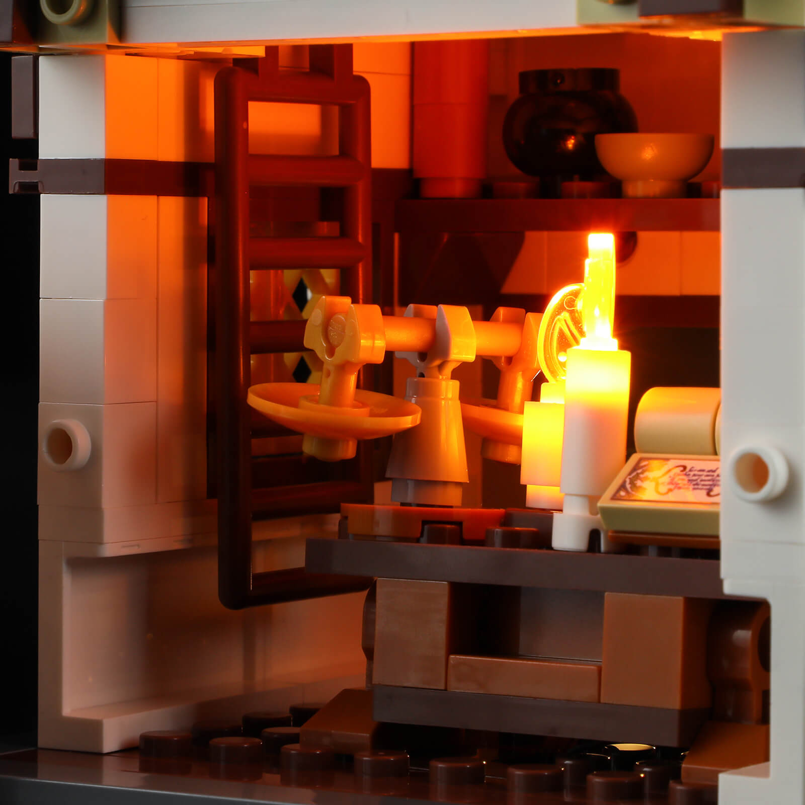 Medieval Apothecary Shop 1470pcs - Happy Brick Land
