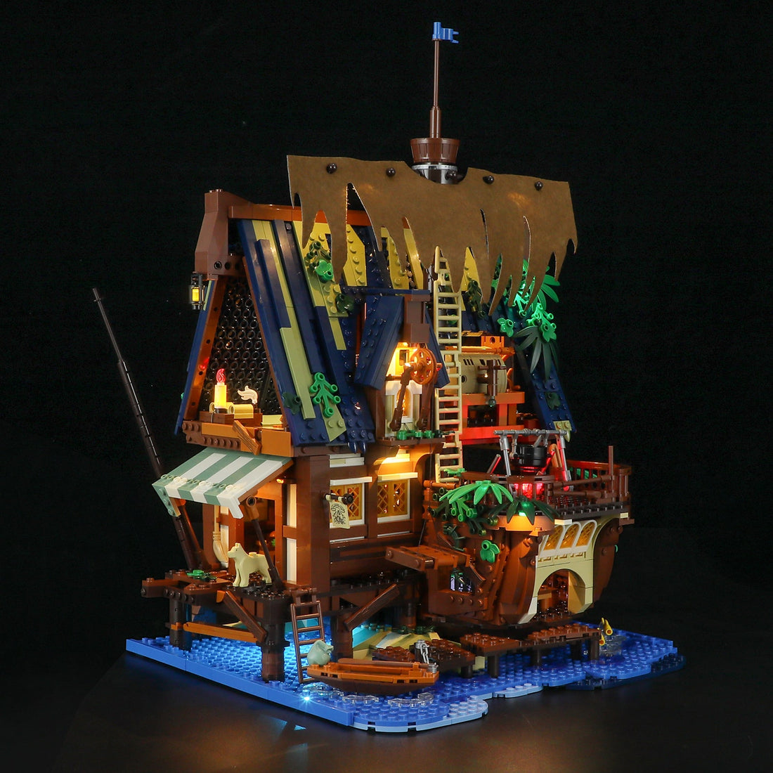Medieval Pier Inn 2143pcs - Happy Brick Land