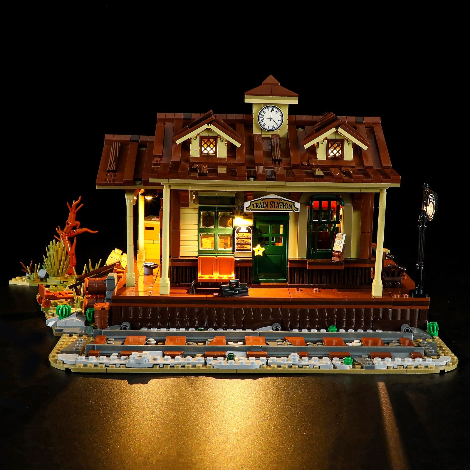 West Train Station 1974PCS - Happy Brick Land