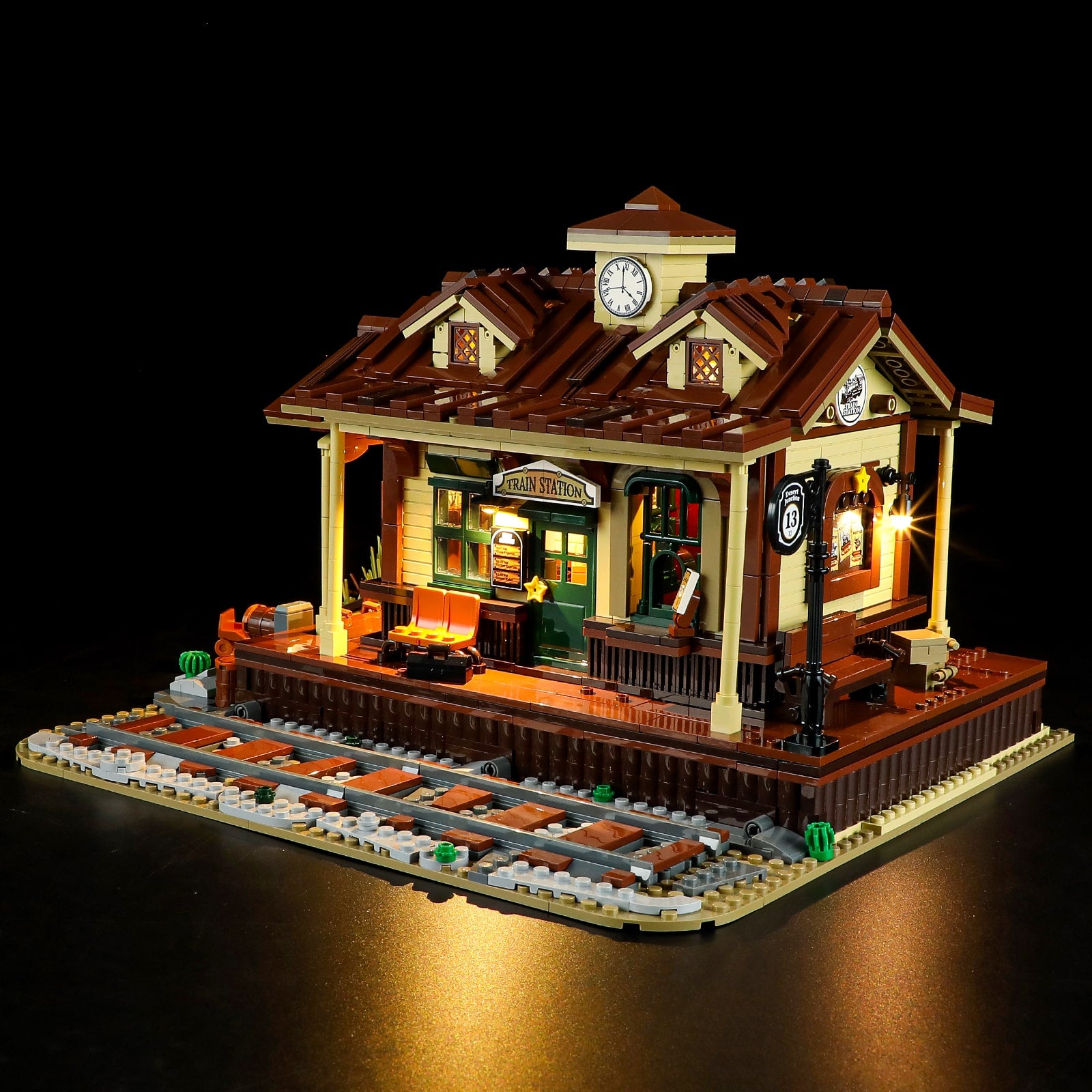 West Train Station 1974PCS - Happy Brick Land