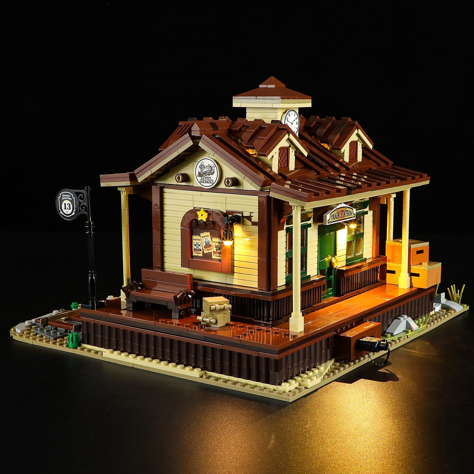 West Train Station 1974PCS - Happy Brick Land