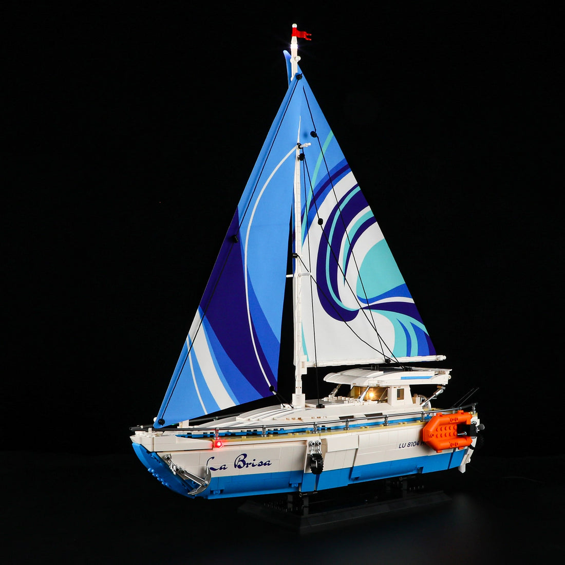 The Sailboat: La Brisa 1640PCS